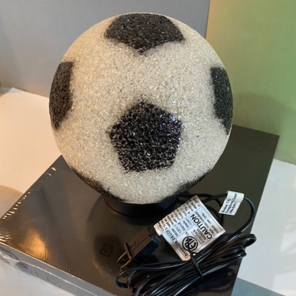 Lamp - Soccer Ball Kids Lamp - Picture 4 of 8